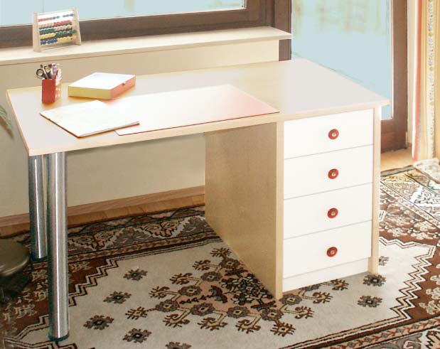 Schreibtisch mit Schubladencontainer
