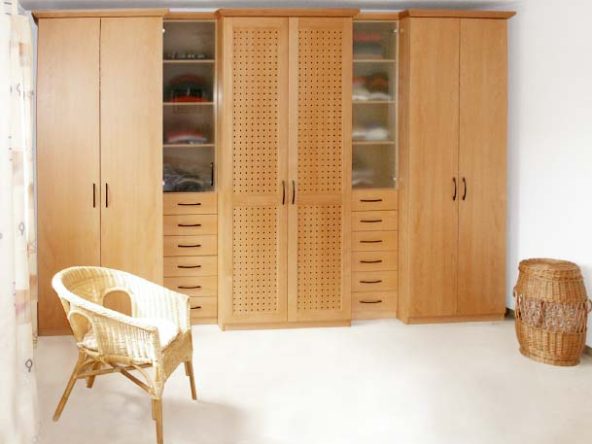 Schlafzimmerschrank