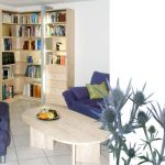 Wohnzimmerschrank