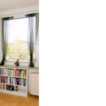 Regal unter dem Fensterbrett oder der Nische