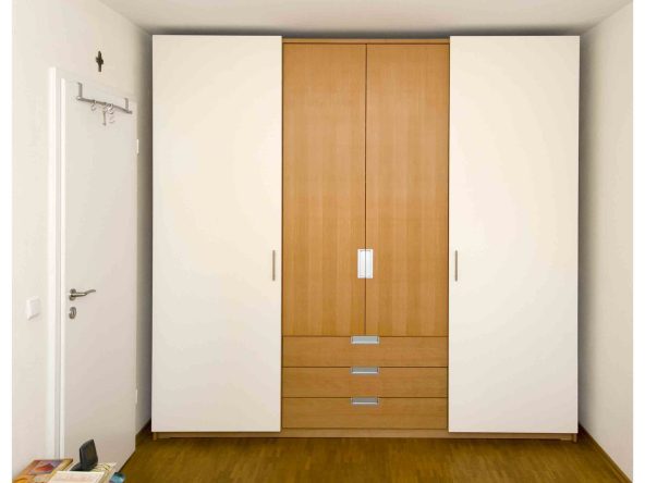 Schlafzimmerschrank