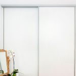 begehbarer Schiebetür-Kleiderschrank