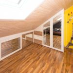 Jugendzimmer mit Einbauschränken