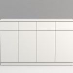 Vier türiges Highboard mit jeweils einem Schubkasten darüber.